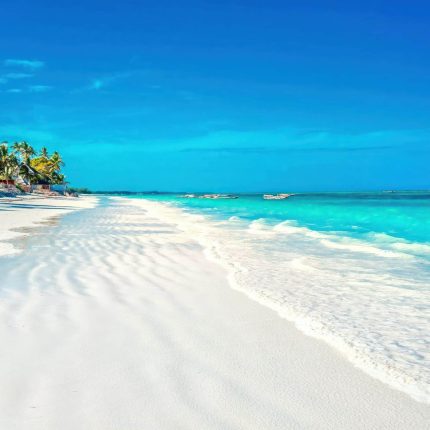 16 Days, 15 Nights Kenya & Zanzibar Budget Holiday – With Complimentary First Night Stay At After 40 Nairobi Hotel & Free Airport Pick Up.